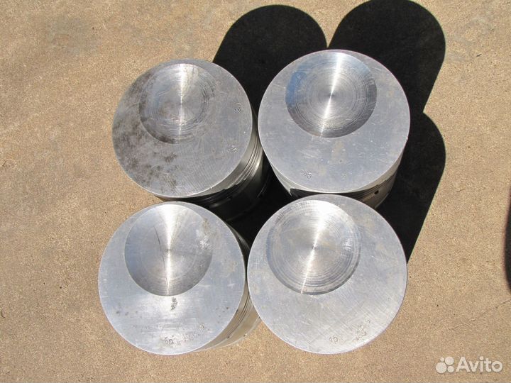 Поршни мтз-50 новые подобраны по весу (4 шт)