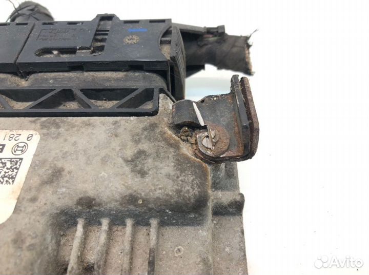 Блок управления двигателя 03L906012P Volkswagen Cr