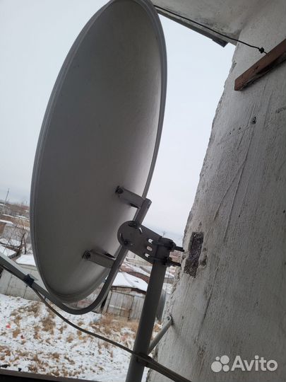 Спутниковая тарелка