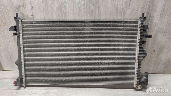 Радиатор основной опель инсигния