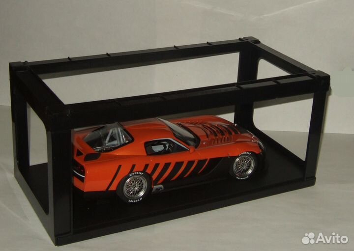 Додж Dodge Viper Competition 2004 AutoArt 1:18