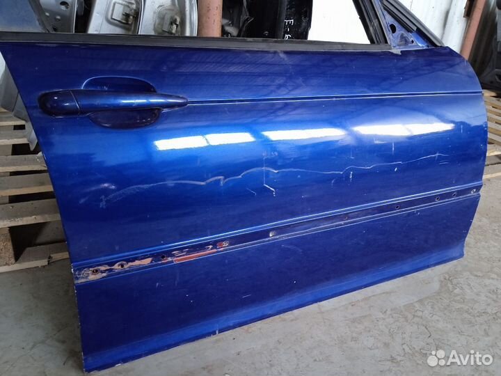 Дверь передняя правая BMW 3-Series E46