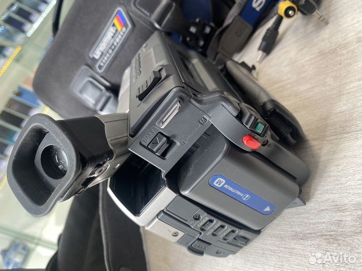 Видеокамера sony CCD-TRV108E