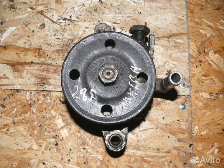 Насос гур Hyundai Elantra 2002 г 2,0 л