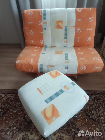 Кресло, пуфик