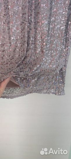 Платье с паетками 44 размер