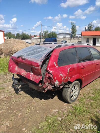 Chevrolet Lacetti 1.6 МТ, 2012, битый, 163 000 км