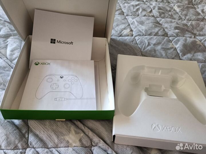 Геймпад Xbox One чёрный оригинал + кабель