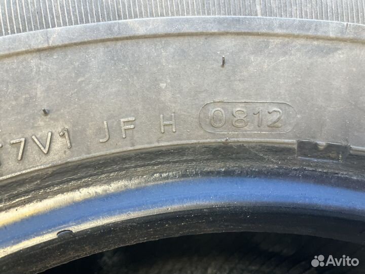 225 70 r15c