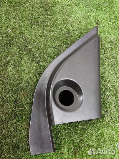 Уголок зеркала правого внутри Chevrolet Aveo T300