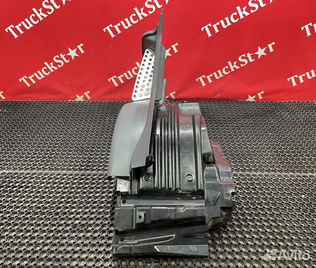 Корпус подножек левый Man TGA, Man TGS