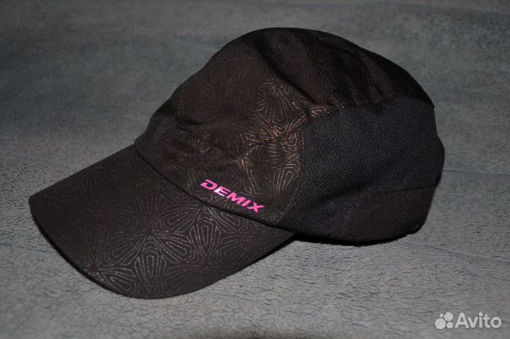 Бейсболки Demix и Outventure
