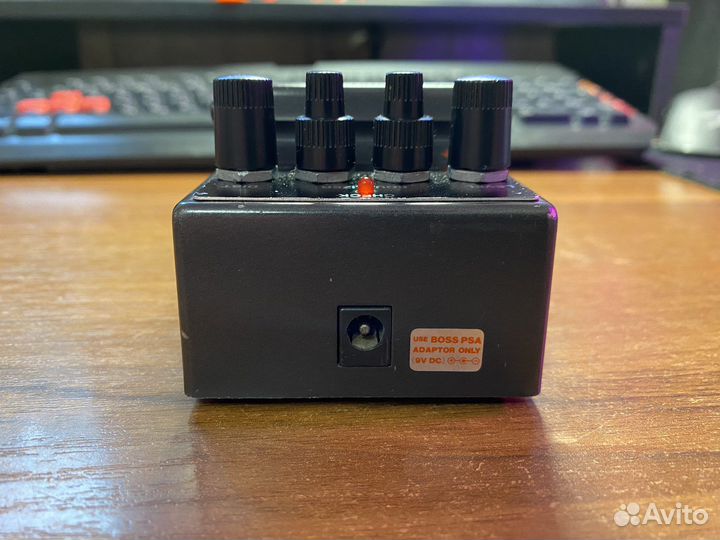 Гитарная педаль Boss Metal Zone MT-2