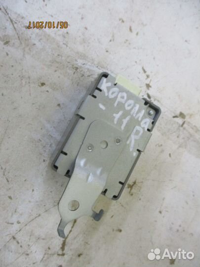 Блок управления дверями Тойота Королла 150