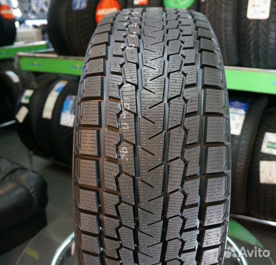Yokohama Ice Guard G075 215/65 R17