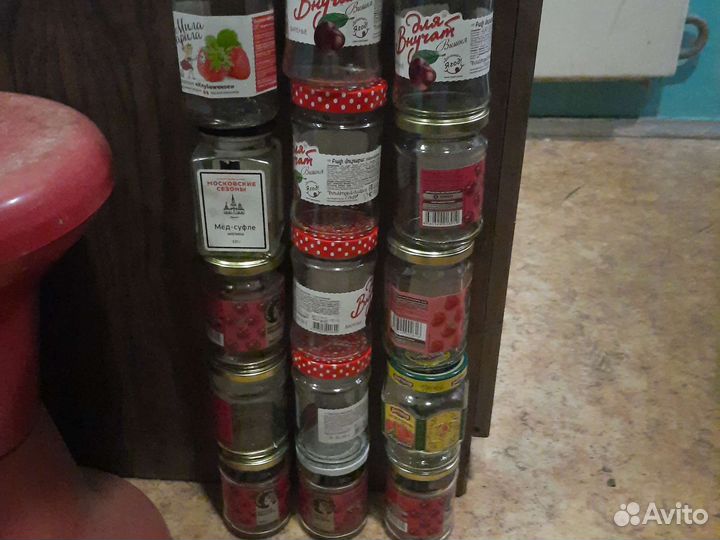 Банки и банки из под детского питания