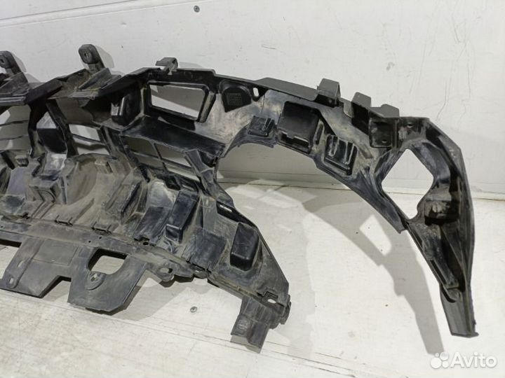 Усилитель бампера передний Renault Fluence