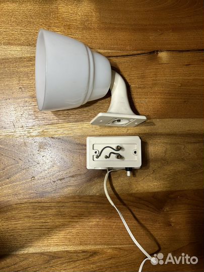 Антикварный настенный светильник. Англия