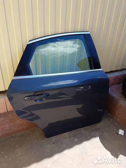 Задняя правая дверь на форд мондео 4