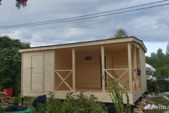 Дачный домик 4.6х5.8м.с крыльцом