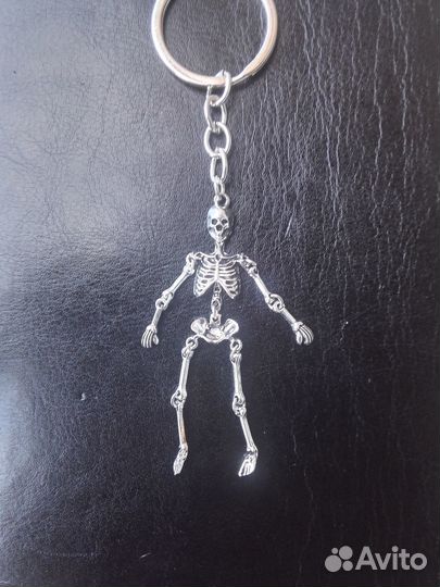 Брелок скелет