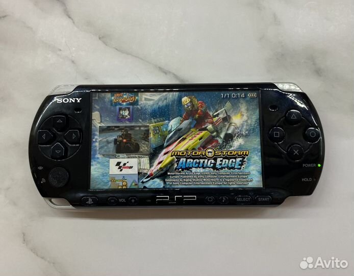 Sony PSP 3008 прошитая 70 игр