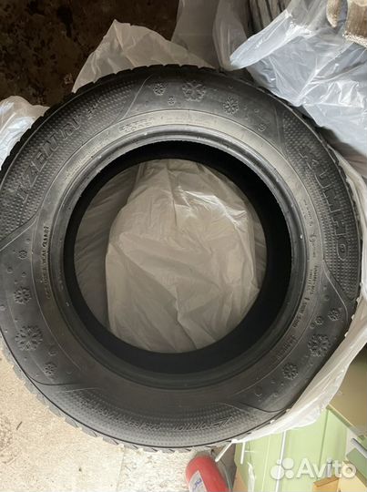 Kumho I'Zen RV KC15 225/65 R17