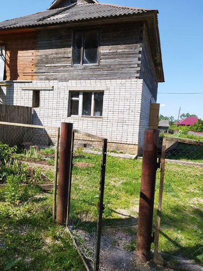 Дом 196 м² на участке 12 сот.