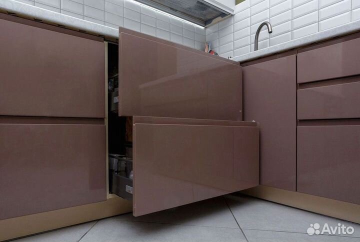 Кухонный гарнитур на заказ под ключ