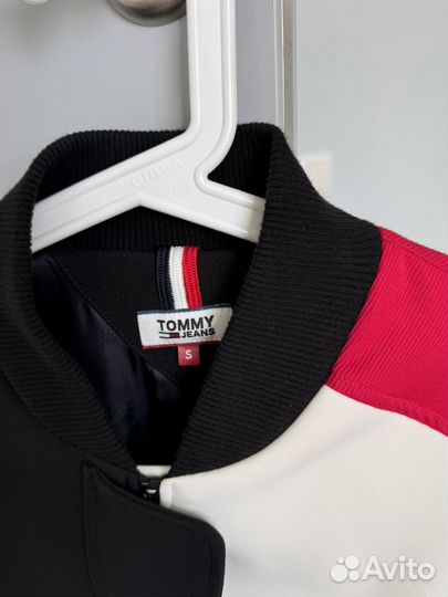 Куртка бомбер Tommy Hilfiger