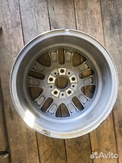 Диск легкосплавный BMW 3-Series E90 R16