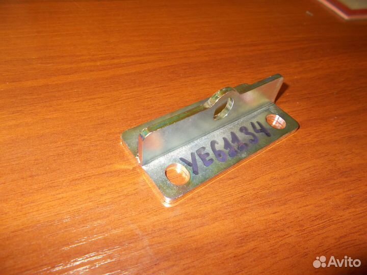 Кронштейн распределителя F130 Epsilon