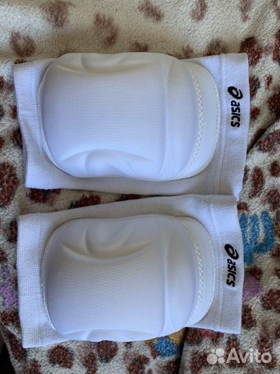 Наколенники asics