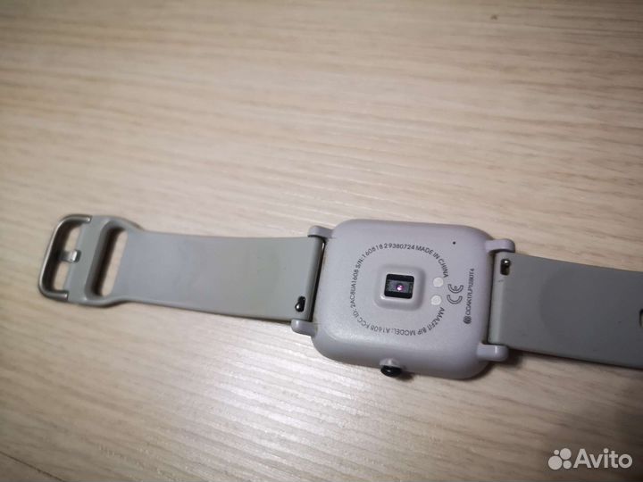 Продаются смарт часы Xiaomi Amazfit Bip 45 дней
