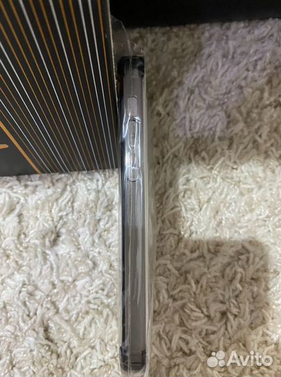 Стекло и чехол на iPhone 12 Новые