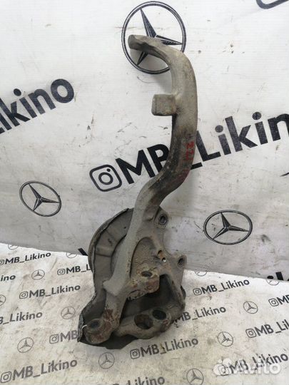 Кулак поворотный передний правый Mercedes W216