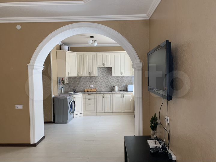 Квартира-студия, 72 м², 2/5 эт.
