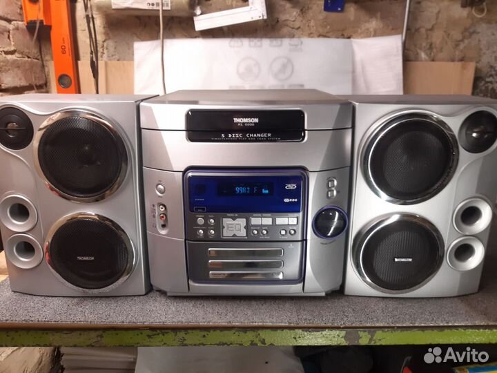 Музыкальные центры, магнитолы