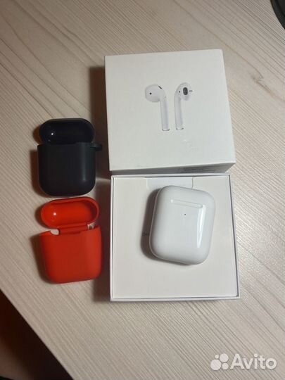 Беспроводные наушники apple airpods 1
