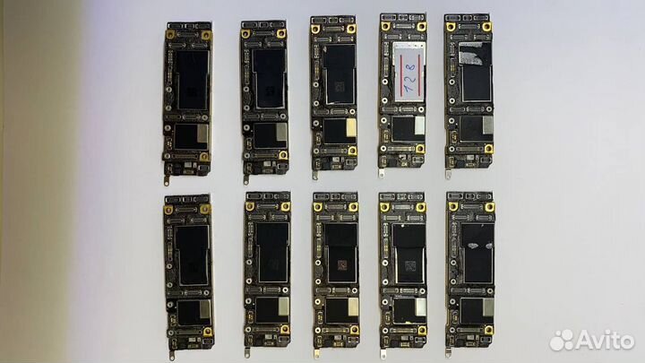 Материнская плата iPhone 11