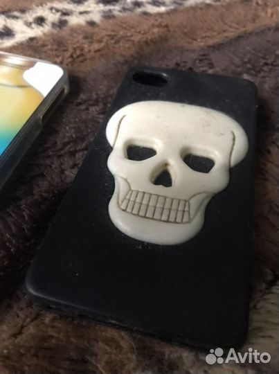 Чехол на iPhone