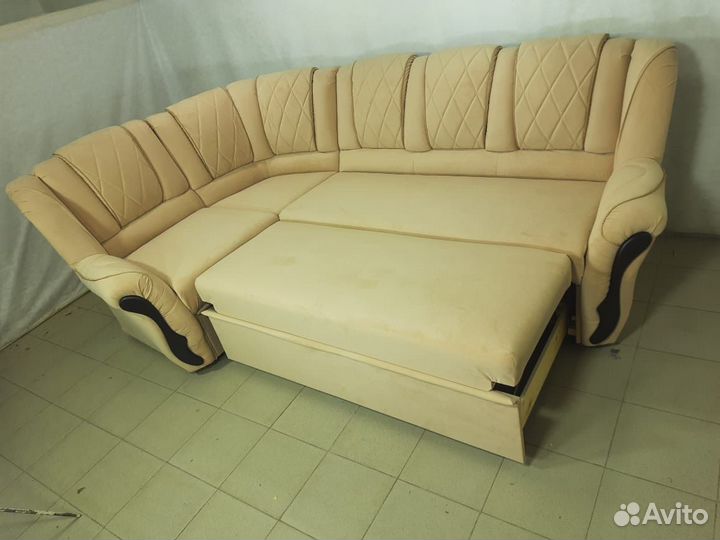 Угловой диван