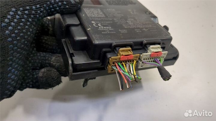 Блок управления бесключевого доступа Chevrolet Mal