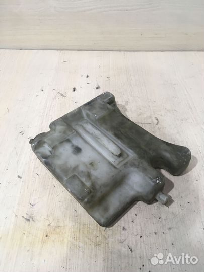 Бачок омывателя фар Mercedes Benz W210