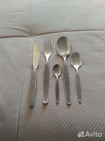 Набор столовых приборов из нержавеющей стали