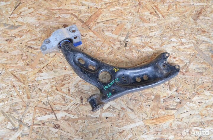 Рычаг подвески передний левый Volkswagen Passat CC