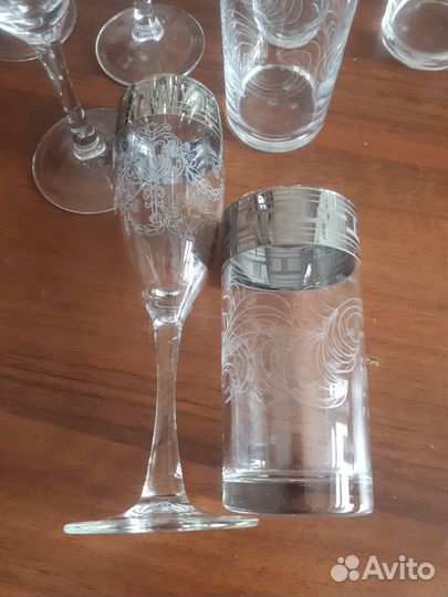 Набор бокалов и стаканов