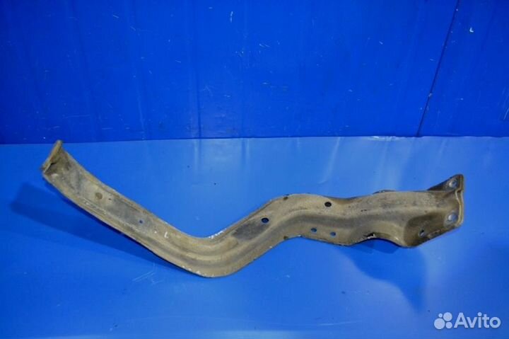 Кронштейн крыла, передний мост передний левый scan