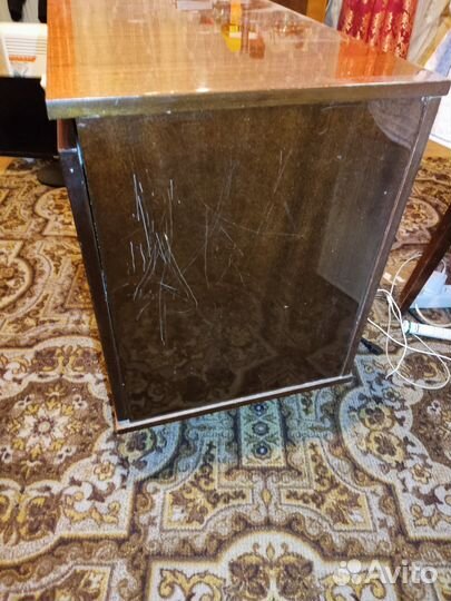 Тумба для постельных принадлежностей (комод)