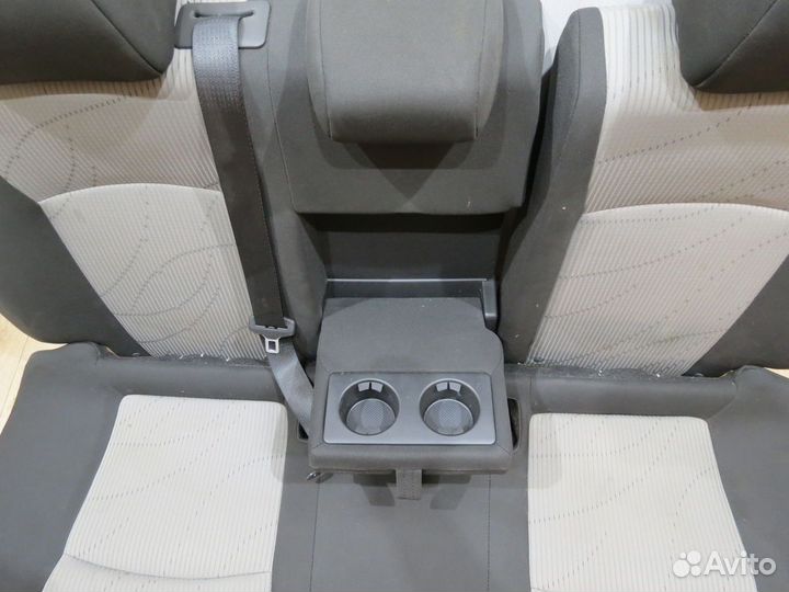 Задние сидения Chevrolet Cruze